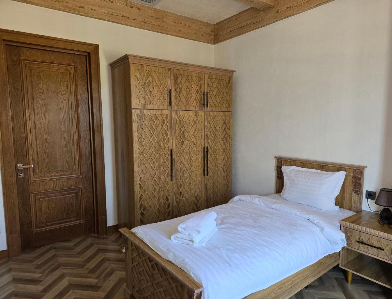 Pana Hotel Gazalkent Luaran gambar