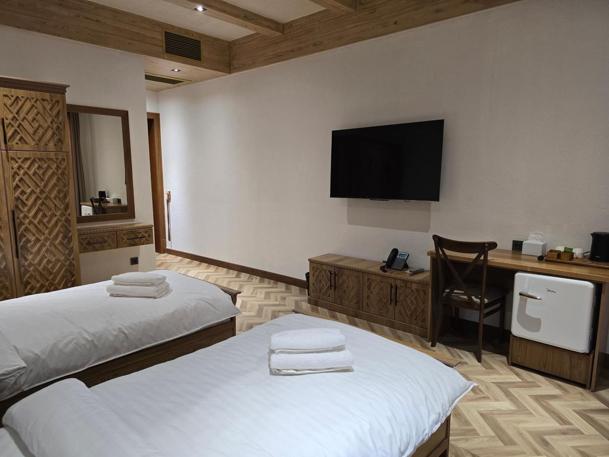 Pana Hotel Gazalkent Luaran gambar